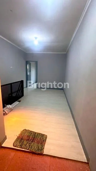 image RUMAH 2 LANTAI SIAP HUNI 30M² PINGGIR JALAN DI SUNTER AGUNG JAKARTA UTARA (5)