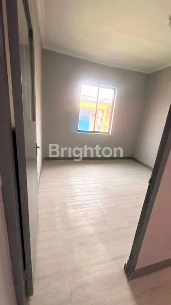 image RUMAH 2 LANTAI SIAP HUNI 30M² PINGGIR JALAN DI SUNTER AGUNG JAKARTA UTARA (7)