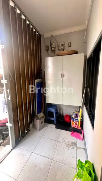 image RUMAH 2 LANTAI SIAP HUNI 30M² PINGGIR JALAN DI SUNTER AGUNG JAKARTA UTARA (2)
