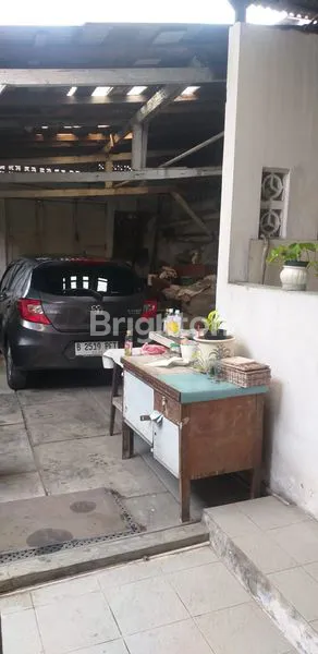 image DIJUAL RUMAH TUA HITUNG TANAH DI PASAR BARU (2)