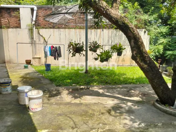 image RUMAH STRATEGIS SRENGSENG, 5 KT & CARPORT 4 MOBIL (6)