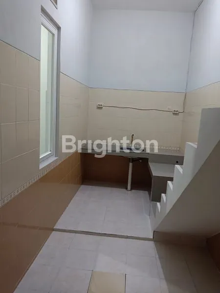 image DISEWAKAN RUMAH SUKOLILO DIAN REGENCY 2 (3)