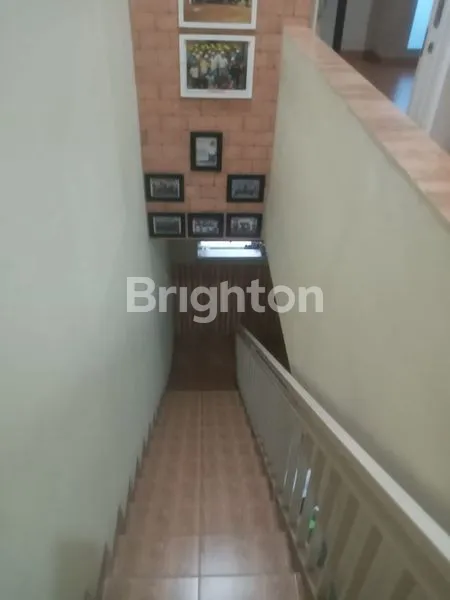 image RUMAH MINIMALIS 2 LANTAI  (1)