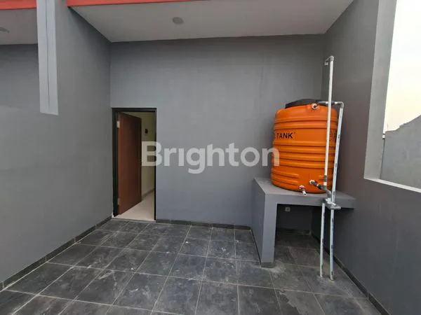 image DIJUAL RUMAH BARU GRESS SIAP HUNI 2LANTAI DI TANJUNG DUREN (5)