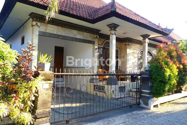image DISEWAKAN RUMAH FULL FURNISHED DI RENON (1)