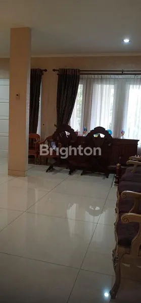 image RUMAH MINIMALIS MODEREN 2 LANTAI DI CIPETE SELATAN (4)