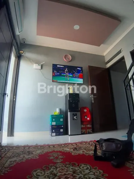 image RUMAH CANTIK HARGA MIRING DI DURI KOSAMBI CENGKARENG JAKBAR.SEMI FURNISHED SIAP HUNI. (7)