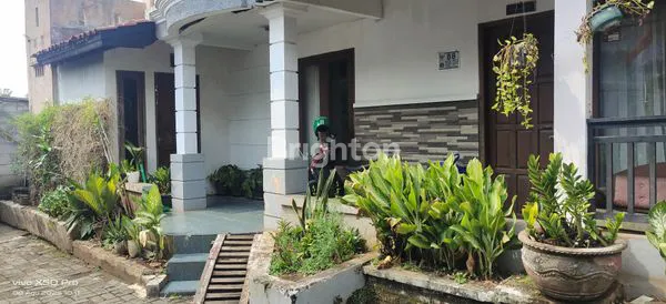 image RUMAH 2 LANTAI HOOK VIEW TERBUKA, SHM, KEBAYORAN LAMA (3)