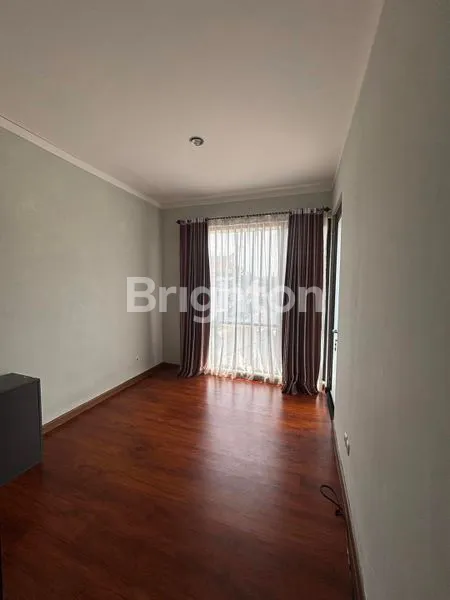 image DIJUAL CEPAT RUMAH DALAM CLUSTER - ONE GATE SYSTEM, DEKAT BUNDARAN CIATER BSD (7)