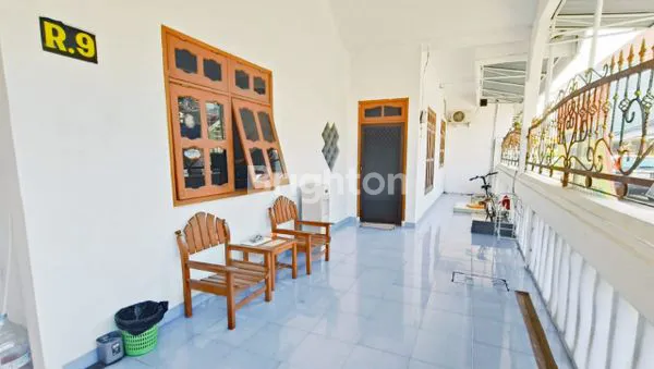 image RUMAH BESAR DAN LINGKUNGAN YANG TENANG (5)