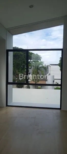 image RUMAH ASRI DI LIPPO VILLAGE, LT 128M², 3 KT (6)