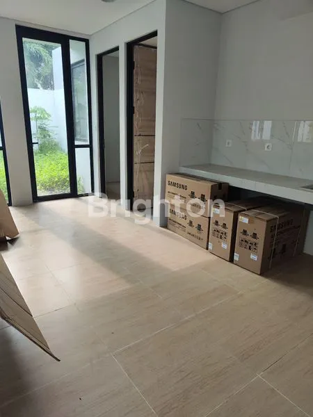 image RUMAH ASRI DI LIPPO VILLAGE, LT 128M², 3 KT (7)