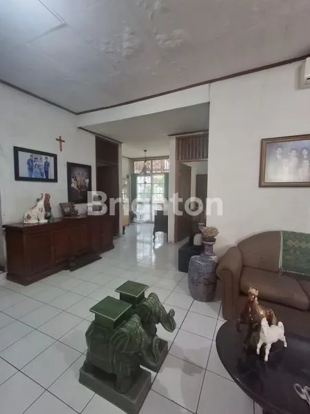 image MOST INTERESTED - RUMAH LAMA COCOK BISNIS KOSAN DI JALAN KANO, KELAPA DUA - TANGERANG (2)