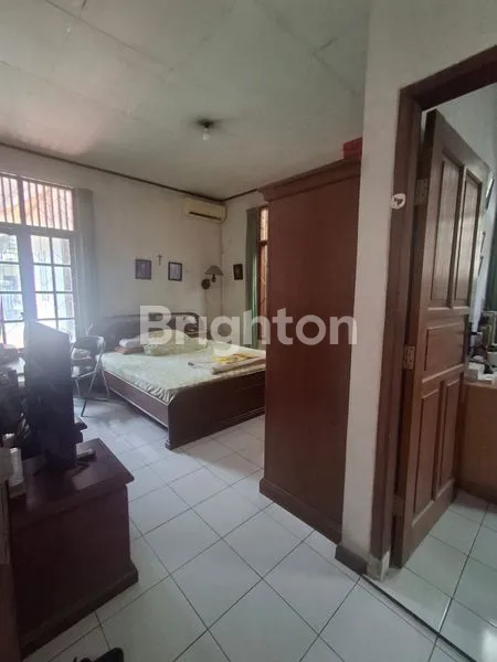 image MOST INTERESTED - RUMAH LAMA COCOK BISNIS KOSAN DI JALAN KANO, KELAPA DUA - TANGERANG (5)