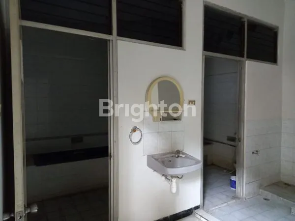image RUMAH NGAGEL SURABAYA  (4)