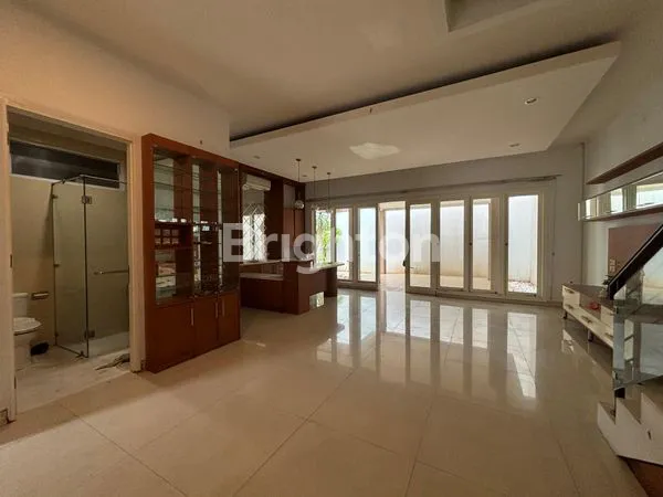 image RUMAH DI CLUSTER SUTERA ONYX ALAM SUTERA (4)