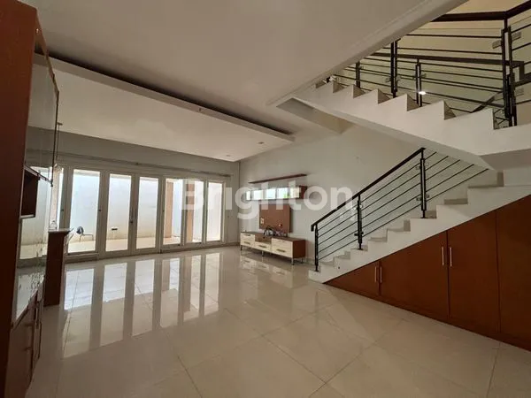 image RUMAH DI CLUSTER SUTERA ONYX ALAM SUTERA (3)