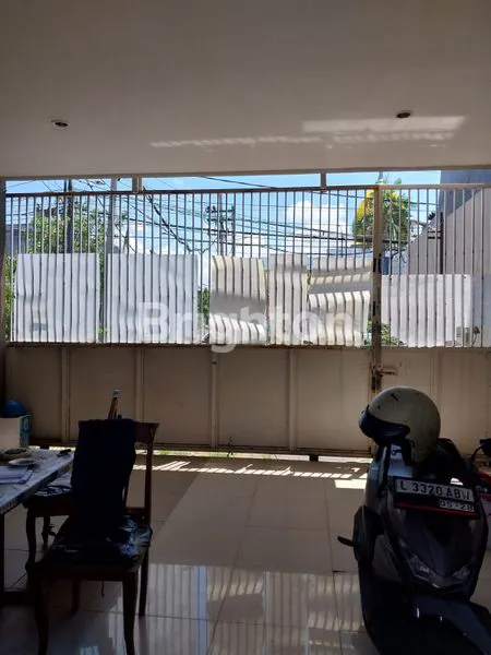 image RUNGKUT MENANGGAL RUMAH 2 LANTAI LOKASI STRATEGIS  DEKAT MERR (1)