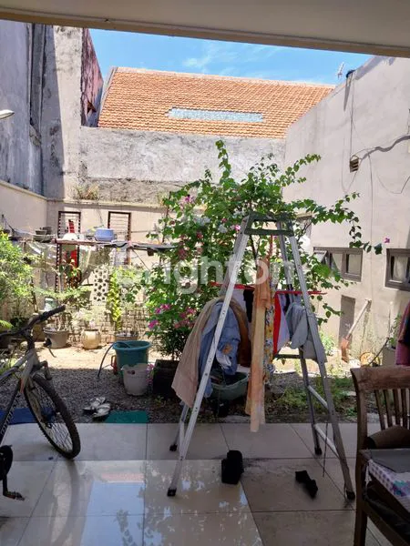 image RUNGKUT MENANGGAL RUMAH 2 LANTAI LOKASI STRATEGIS  DEKAT MERR (3)