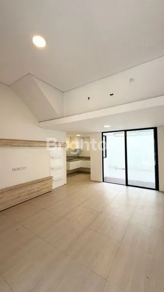 image RUMAH NORTHWEST PARK SIAP HUNI MODERN CAKEP 1M-AN (2)