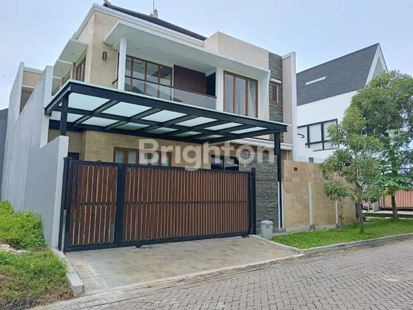 image RUMAH MEWAH ADA KOLAM RENANG DI CITRALAND WATERFRONT, SURABAYA BARAT (3)