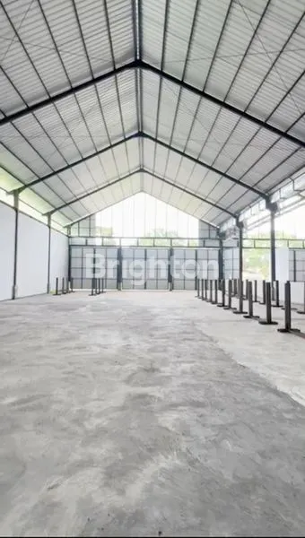 image GUDANG BESAR DISEWAKAN JALUR STRATEGIS BYPASS IB MANTRA – KERAMAS, GIANYAR, BALI  (2)