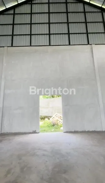 image GUDANG BESAR DISEWAKAN JALUR STRATEGIS BYPASS IB MANTRA – KERAMAS, GIANYAR, BALI  (8)