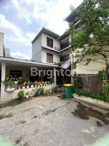 image RUMAH KOST 3 LANTAI 32 KAMAR DI RAWAMANGUN (4)