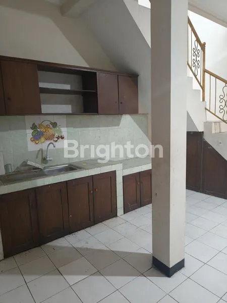 image RUMAH 1,5 LANTAI SIAP HUNI LOKASI SANGAT STRATEGIS DEKAT EXIT TOL (4)