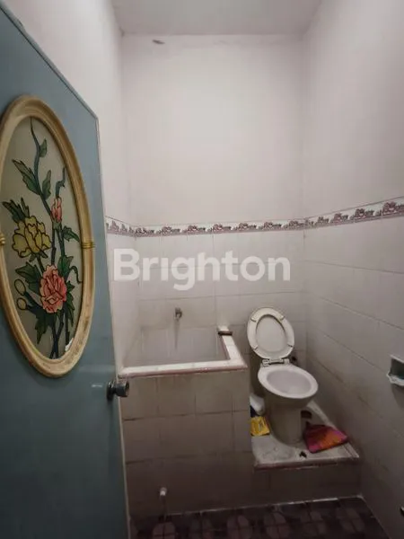 image RUMAH 1,5 LANTAI SIAP HUNI LOKASI SANGAT STRATEGIS DEKAT EXIT TOL (6)