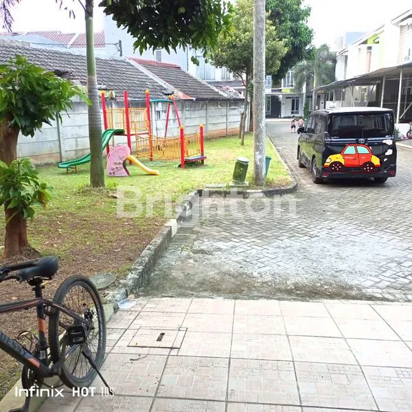 image CLUSTER BINONG 1, RUMAH SIAP HUNI DEKAT LIPPO KARAWACI (8)