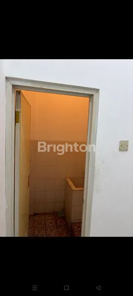 image RUKO 2LANTAI, PARKIRAN ATAP SPANDEX DI AREA TENGAH KOTA MALANG (3)