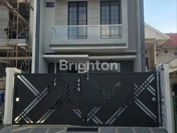 image RUMAH BARU 2 LANTAI, DESAIN MEWAH KEKINIAN MANYAR KERTOADI, SURABAYA TIMUR (SANGAT STRATEGIS) (1)