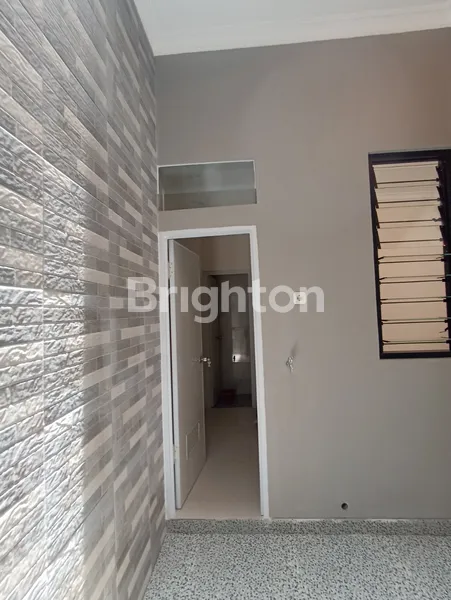 image RUMAH BARU GRESS 2 LANTAI KLAMPIS SEMOLO MINIMALIS MODERN (7)