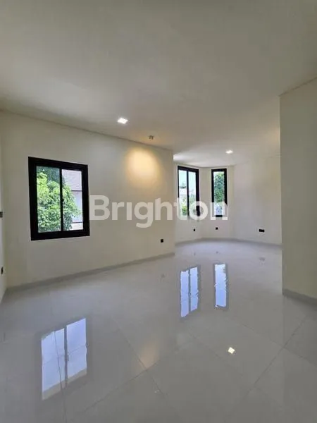 image RUMAH MEWAH SIAP HUNI THE PRESTIGIA EMINENT BSD CITY (6)
