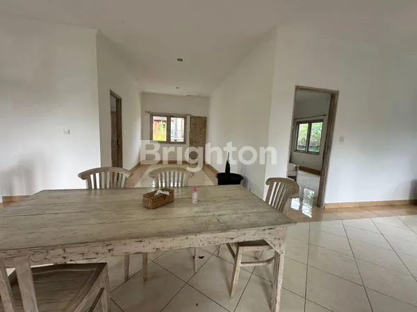 image TROPICAL VILLA FOR RENT IN UMALAS KLECUNG (7)