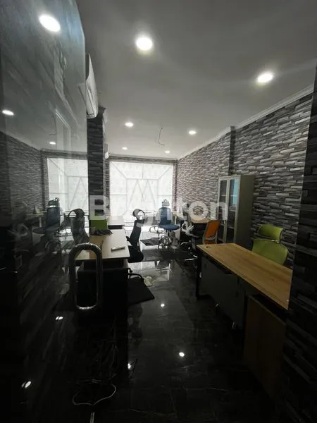 image KANTOR SIAP PAKAI, LUAS 354M², HARGA NEGO (5)