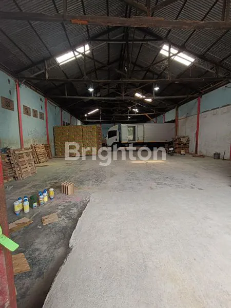image GUDANG SIAP USAHA LOKASI STRATEGIS KURIPAN PURWODADI -  PELUANG BISNIS MENJANJIKAN (2)