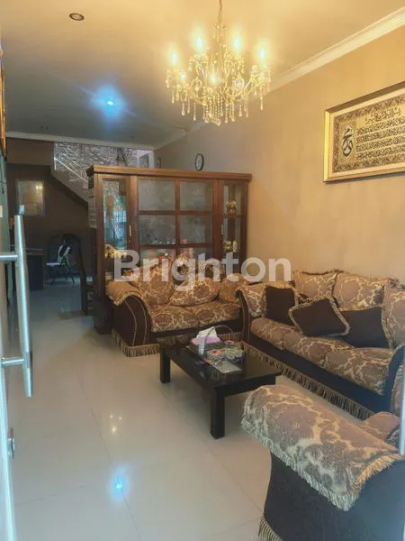 image RUMAH 3 LANTAI FULL FURNISHED DEKAT RS LAVALETTE KOTA MALANG (4)