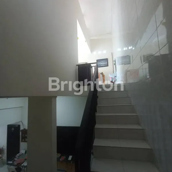 image RUMAH SECOND TERAWAT MANYAR STRATEGIS PUSAT KOTA, BEBAS BANJIR, DEKAT NGINDEN (4)