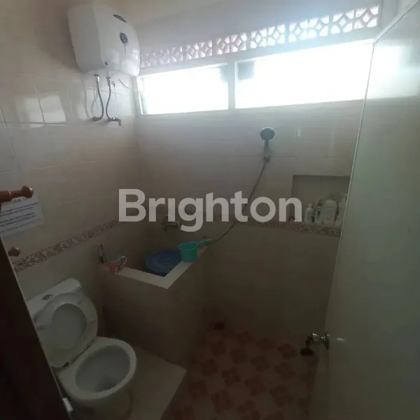 image RUMAH SECOND TERAWAT MANYAR STRATEGIS PUSAT KOTA, BEBAS BANJIR, DEKAT NGINDEN (7)