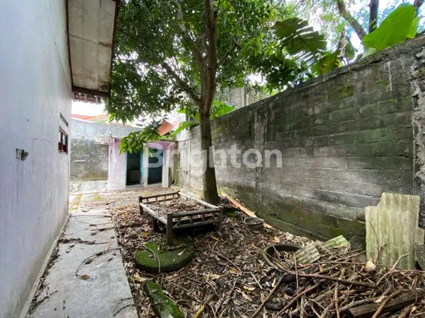 image RUMAH HALAMAN LUAS COCOK UNTUK USAHA (6)