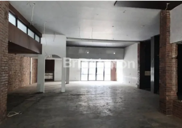 image RUMAH 1 LANTAI COCOK BUAT USAHA KERTAJAYA INDAH NOL JALAN SURABAYA (2)