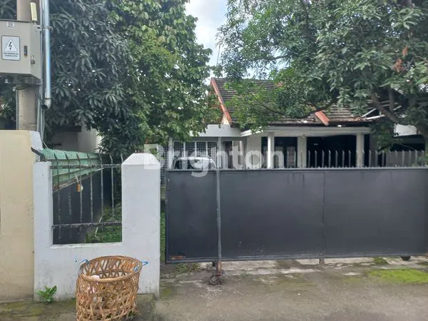 image RUMAH SIAP HUNI, LT 800M², LOKASI NYAMAN DEKAT NOMMENSEN & RS (1)