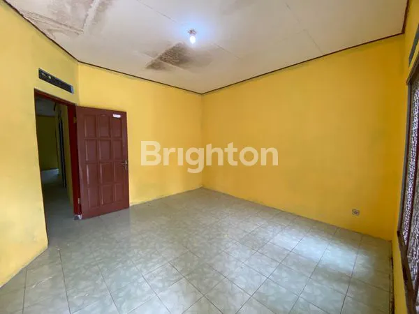 image RUMAH HALAMAN LUAS COCOK UNTUK USAHA (3)