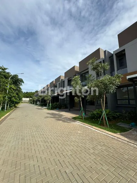 image RUMAH EKSKLUSIF TERRAVIA ADORA BSD – 3 MENIT KE EASTVARA MALL (7)