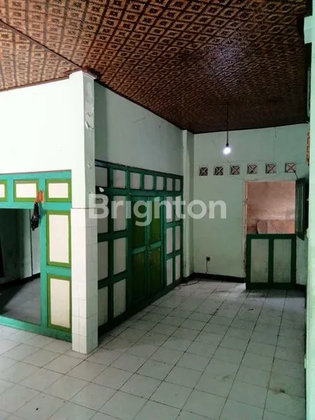 image MURAH, RUMAH HALAMAN LUAS, PINGGIR JALAN ASPAL, DEKAT KAMPUS UNISA GAMPING. (3)