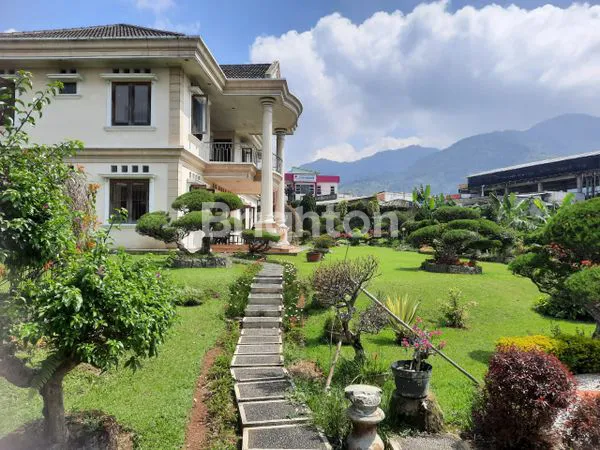 image VILLA PUNCAK SIMPANG HANJAWAR CIPANAS (1)