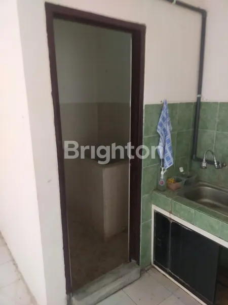 image RUMAH LOKASI STRATEGIS COCOK UNTUK KANTOR ATAU USAHA DI KUTISARI INDAH (5)