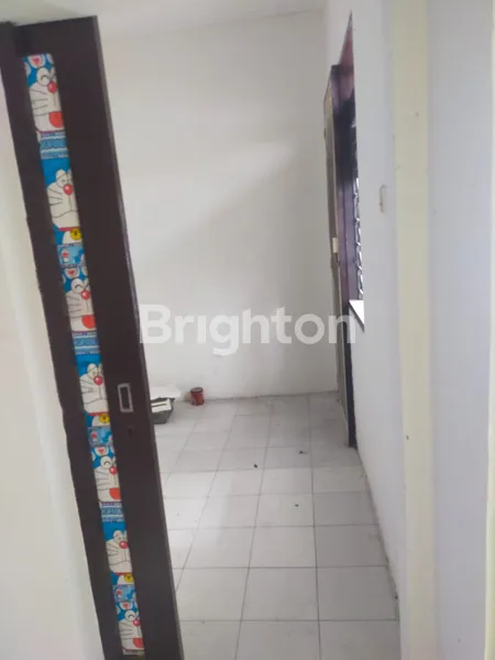 image RUMAH LOKASI STRATEGIS COCOK UNTUK KANTOR ATAU USAHA DI KUTISARI INDAH (6)